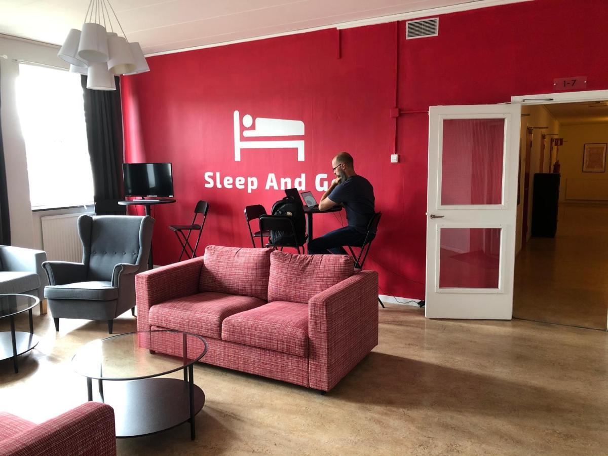 Sleep And Go Harnosand Exterior foto
